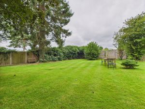 Rear Garden alternative view- click for photo gallery
